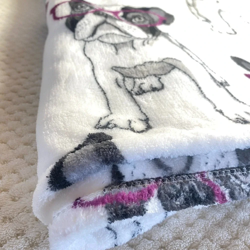 Real Living Throw Blanket Boxer French Bulldog Pink Glasses White Plush 50x60